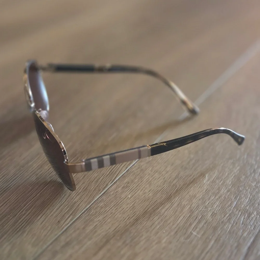Burberry B 3080 Gold Check Aviator Sunglasses Brown Gradient Lens 59mm Italy‎